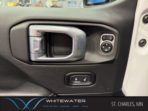 Used 2010 Subaru Forester 2.5X Premium image 26