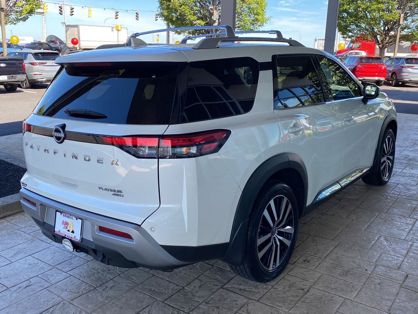 Certified 2023 Nissan Pathfinder Platinum AWD/4WD image 8