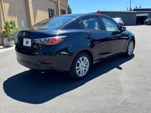Used 2016 Scion iA FWD image 7