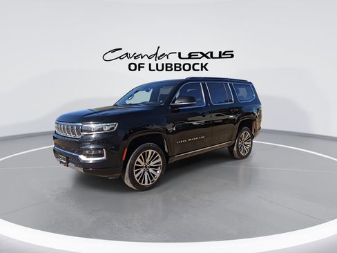 Used 2022 Jeep Grand Wagoneer Series III AWD/4WD image 4
