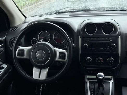 Used 2016 Jeep Compass High Altitude image 29