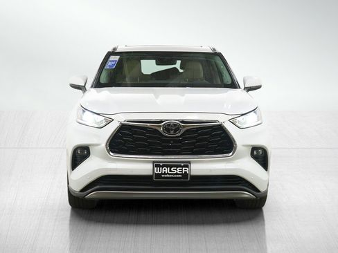 Used 2022 Toyota Highlander Platinum AWD/4WD image 8