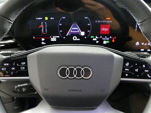 New 2025 Audi Q5 Premium Plus image 17