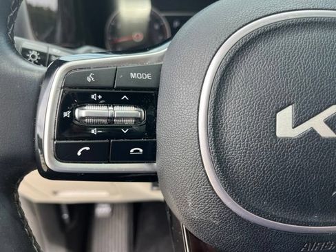 Used 2022 Kia Sorento S w/ Panoramic Sunroof Package FWD image 15