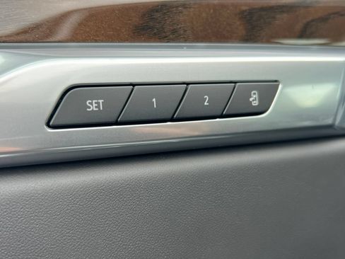 Used 2025 Cadillac Escalade Sport Platinum w/ LPO, ONYX Package AWD/4WD image 20