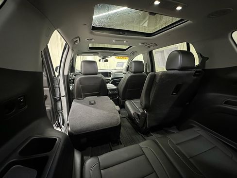 Certified 2023 GMC Acadia SLT w/ Elevation Edition image 23