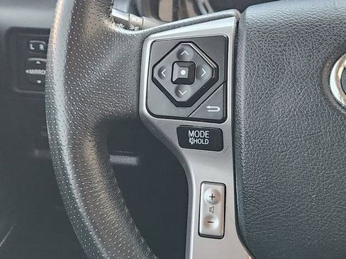 Used 2018 Toyota 4Runner SR5 Premium image 28