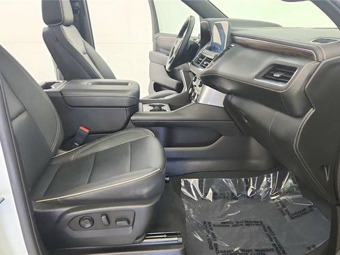 Used 2023 Chevrolet Tahoe Premier w/ Premium Package AWD/4WD image 38