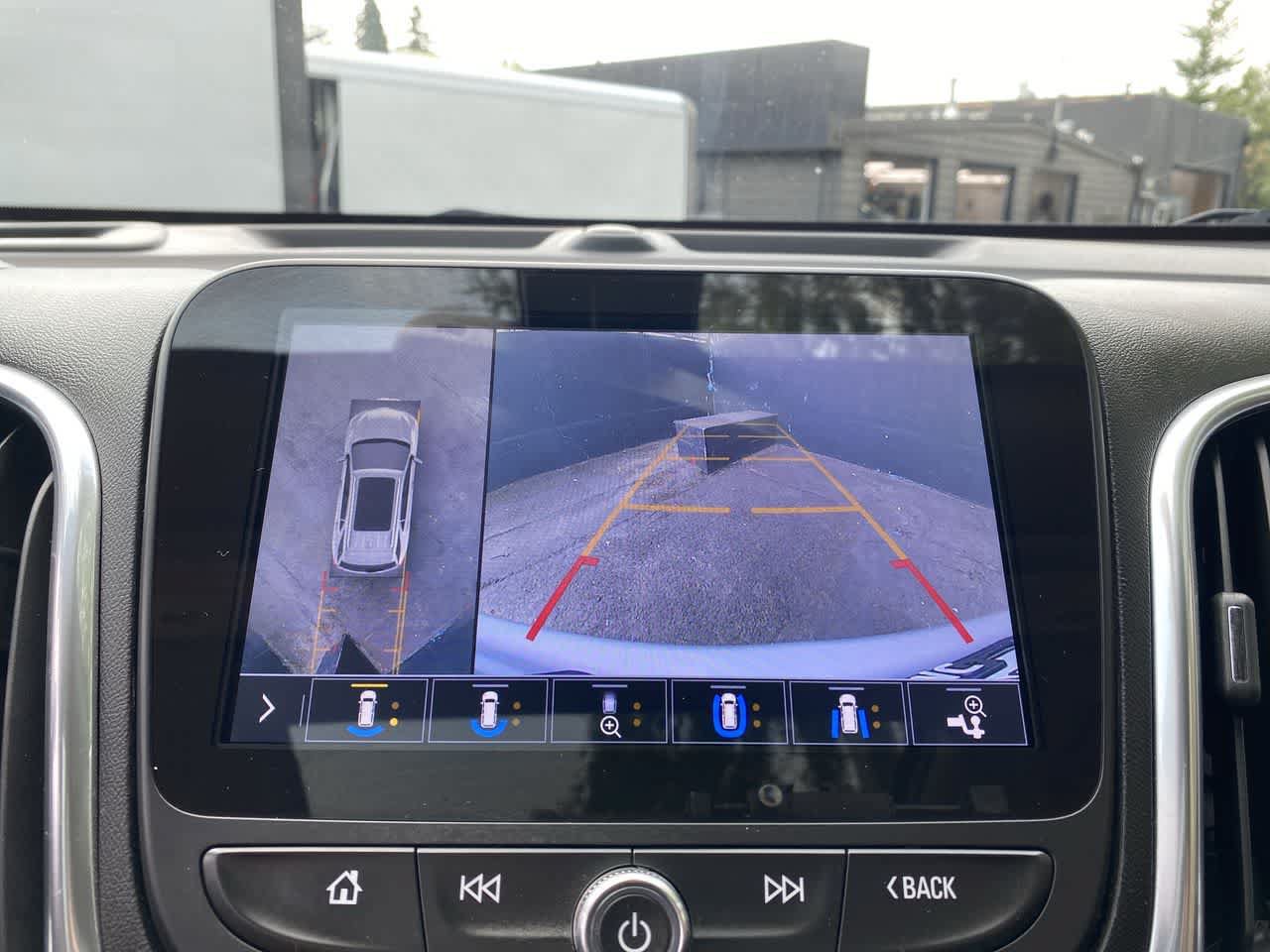 Used 2021 Chevrolet Equinox Premier FWD image 25