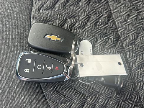 Used 2023 Chevrolet Equinox LT AWD/4WD image 11