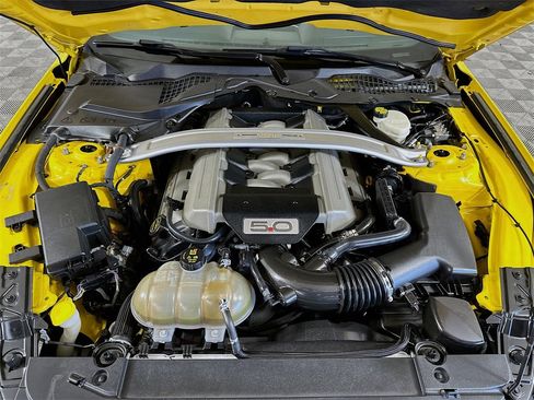 Used 2017 Ford Mustang GT Premium image 34