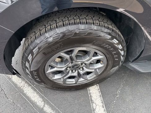 Used 2025 Ford Expedition Active image 10