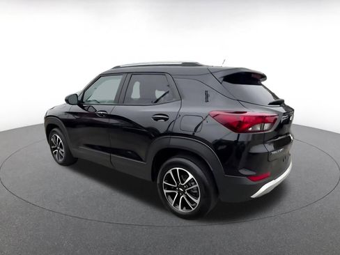 Used 2025 Chevrolet TrailBlazer LT image 10