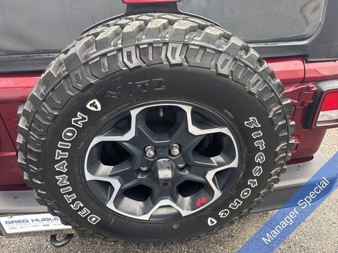 Used 2022 Jeep Wrangler Willys image 13