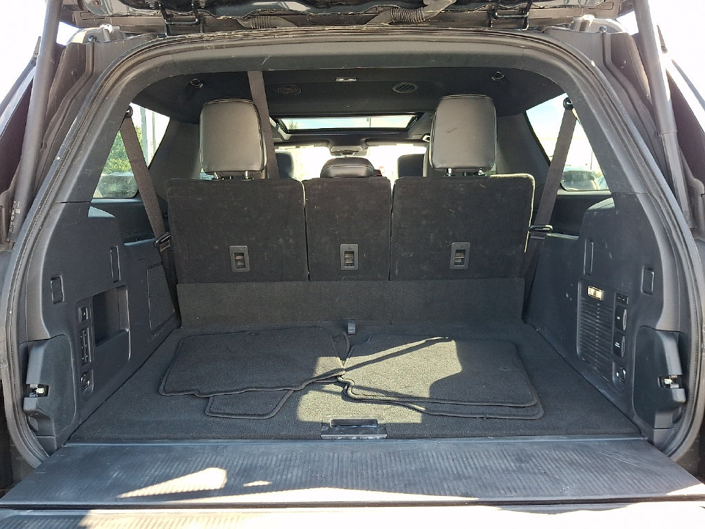 Used 2025 Ford Expedition Max Platinum w/ Stealth Performance Package AWD/4WD image 29