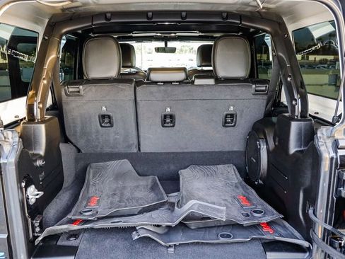 Certified 2023 Jeep Wrangler Unlimited Sahara image 31