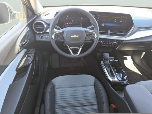 New 2026 Chevrolet Trax LT w/ LT Convenience Package image 26