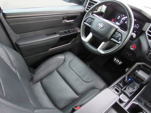 Used 2024 Toyota Tundra Limited image 35
