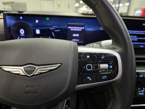 Used 2025 Genesis GV80 2.5T Standard AWD/4WD image 19