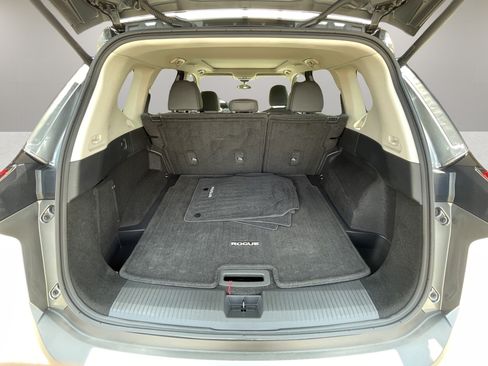 Used 2021 Nissan Rogue SV w/ Premium Package AWD/4WD image 36