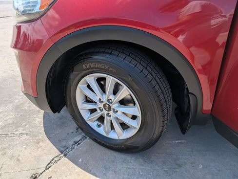 Used 2019 Kia Sorento FWD image 34