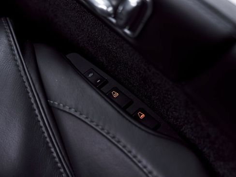 Used 2014 Aston Martin DB9 Coupe RWD image 73