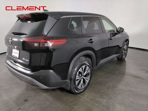 Used 2023 Nissan Rogue SV AWD/4WD image 4