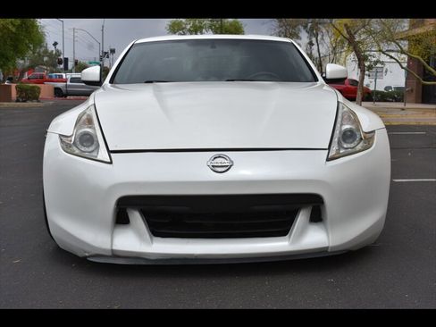 Used 2016 Nissan 370Z Coupe image 8