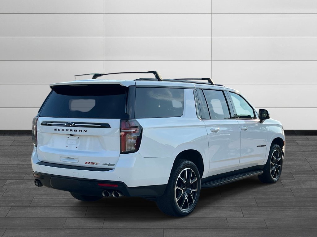 Used 2023 Chevrolet Suburban RST w/ Sport Performance Package AWD/4WD image 5