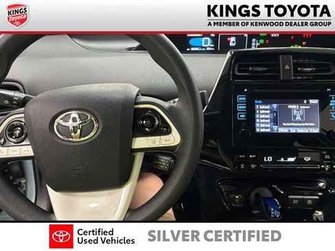 Certified 2018 Toyota Prius Two w/ Prius Two Safety Plus Package FWD image 17