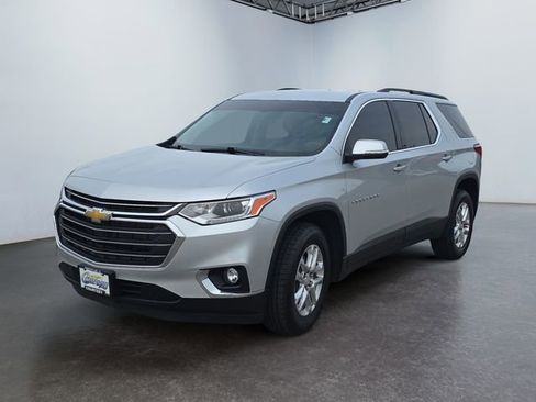 Used 2021 Chevrolet Traverse LT w/ LPO, Floor Liner Package AWD/4WD image 1
