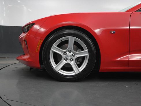 Used 2018 Chevrolet Camaro LT image 11