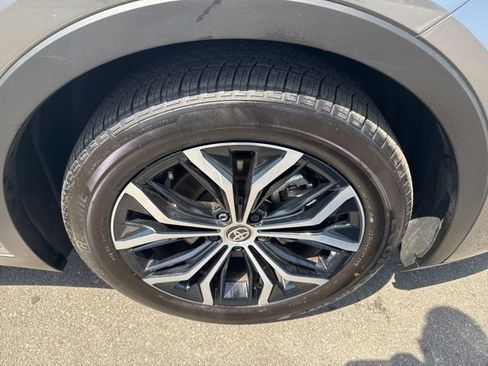 Certified 2026 Toyota Crown AWD/4WD image 20