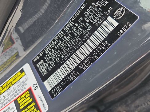 Used 2025 Toyota Camry SE w/ Convenience Package image 14