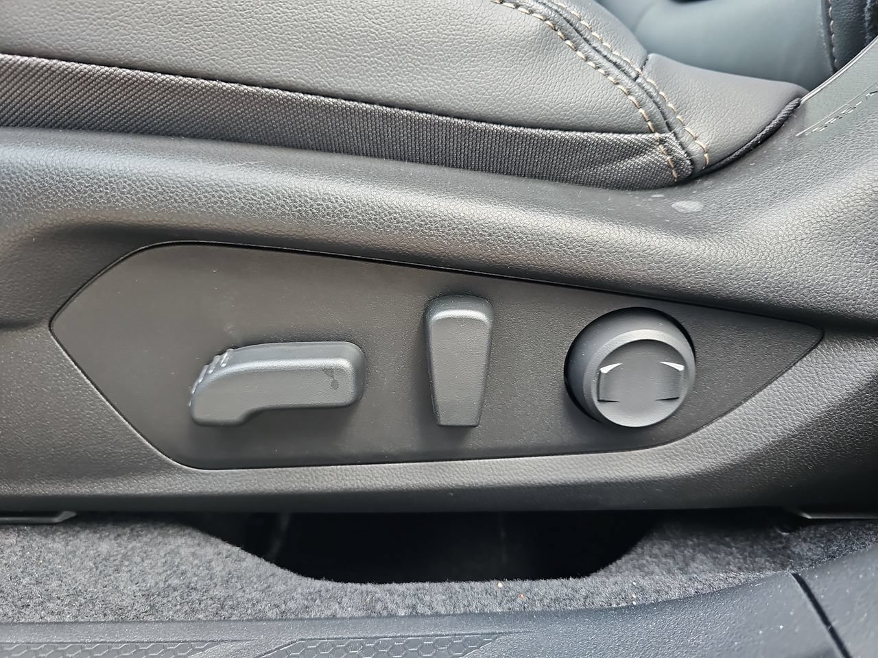New 2026 Subaru Outback Limited AWD/4WD image 31