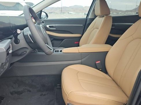 Used 2026 Hyundai Sonata Limited image 5