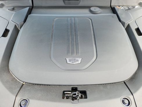 Used 2024 Cadillac Lyriq Sport AWD/4WD image 15