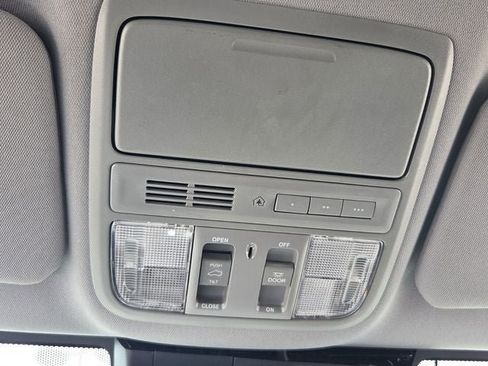 Used 2022 Honda CR-V EX-L image 30