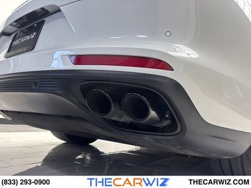 Used 2018 Porsche Panamera Turbo image 33