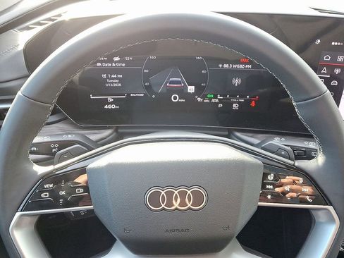 New 2025 Audi Q5 Premium image 9
