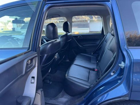 Used 2014 Subaru Forester 2.5i AWD/4WD image 14
