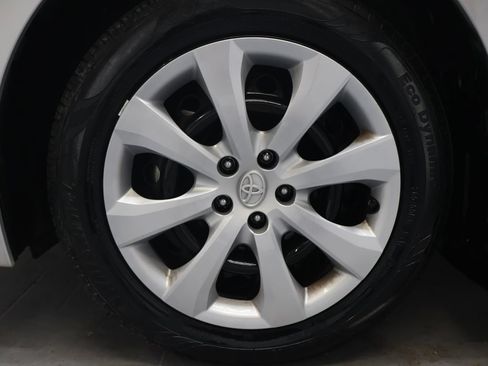 Used 2022 Toyota Corolla LE FWD image 31