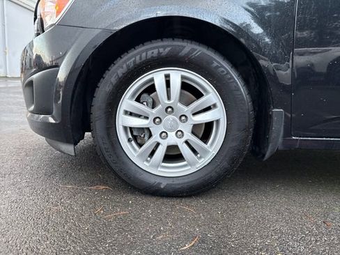 Used 2013 Chevrolet Sonic LT image 26