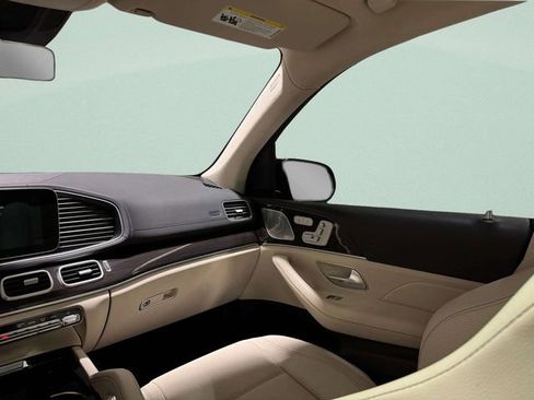 Used 2022 Mercedes-Benz GLS 450 4MATIC image 15
