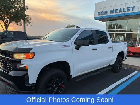 Used 2021 Chevrolet Silverado 1500 Custom Trail Boss w/ Safety Confidence Package image 2