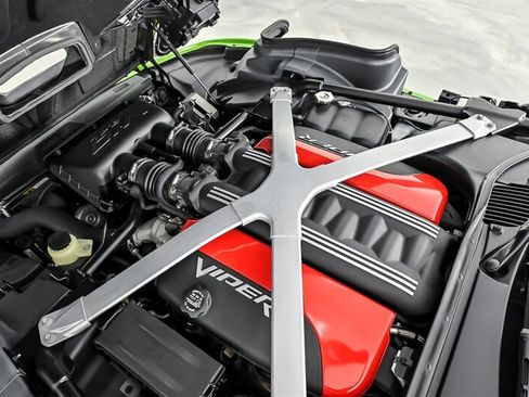 Used 2014 SRT Viper GTS RWD image 13