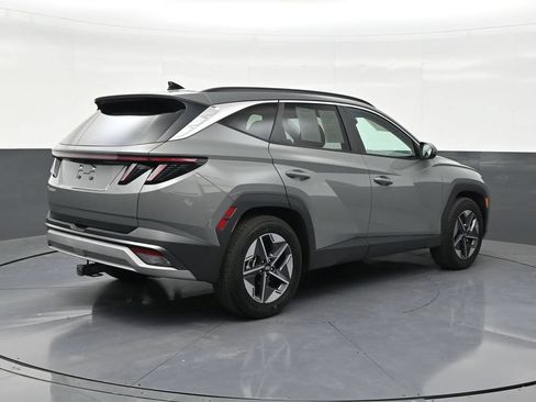 Used 2025 Hyundai Tucson SEL FWD image 5