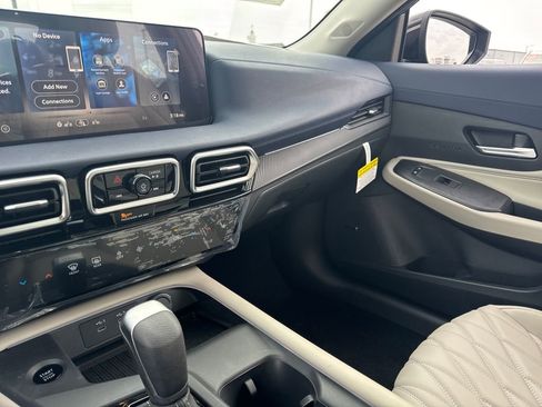 New 2026 Nissan Sentra SL w/ Floor Mat Package FWD image 20