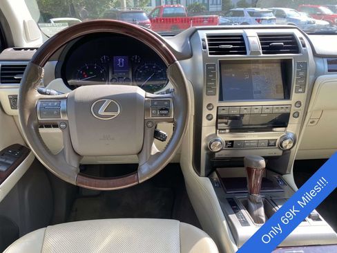 Used 2018 Lexus GX 460 Premium w/ Premium Package AWD/4WD image 12