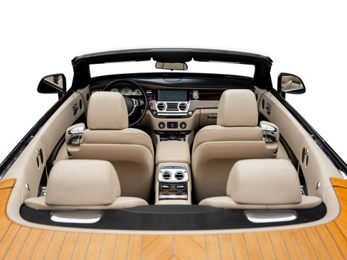 Used 2016 Rolls-Royce Dawn RWD image 56